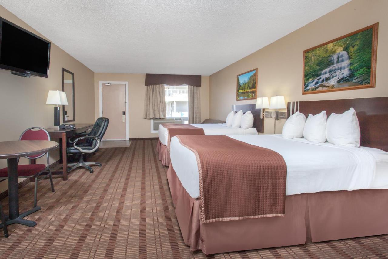 Econo Lodge Inn & Suites Medicine Hat Exteriör bild