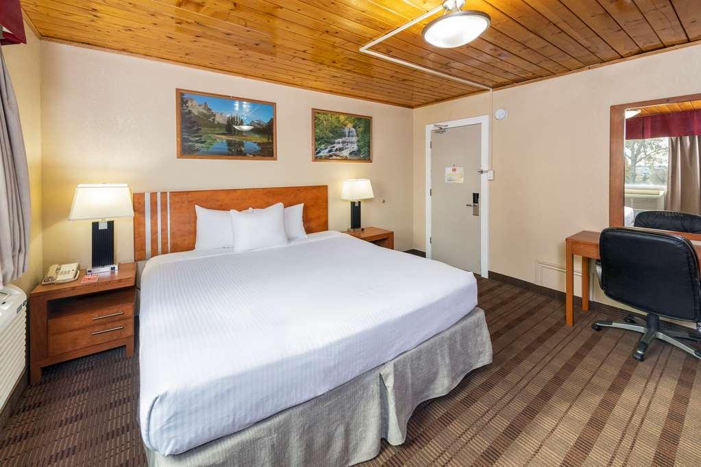 Econo Lodge Inn & Suites Medicine Hat Rum bild