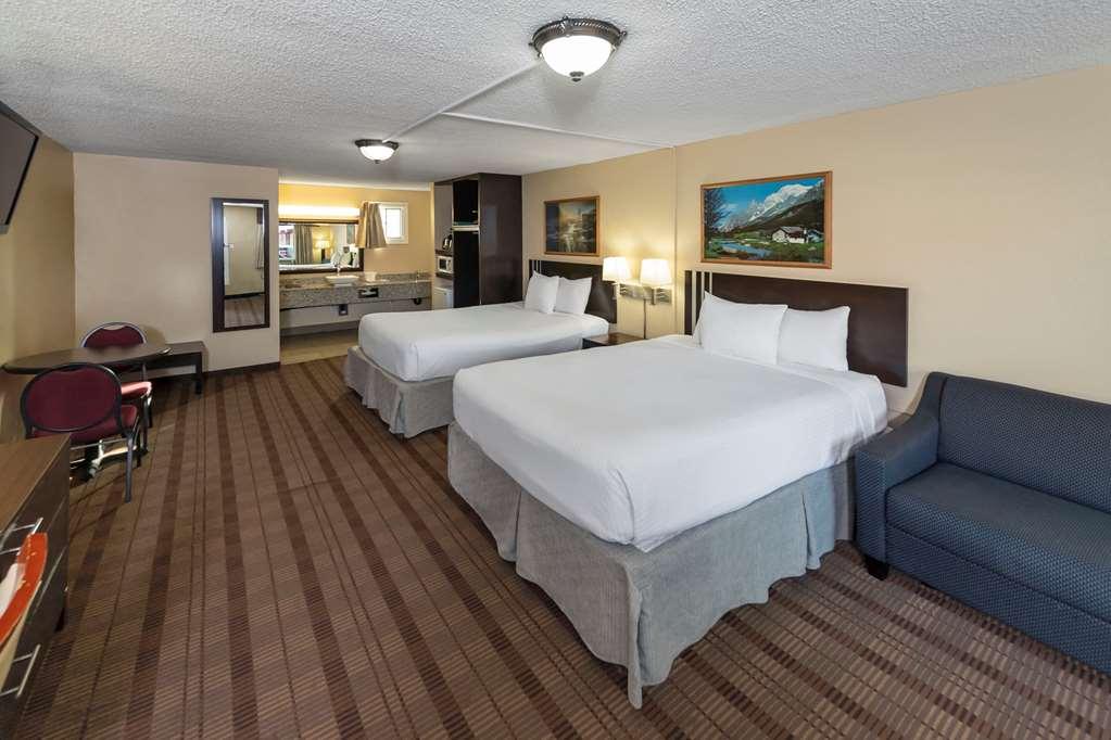 Econo Lodge Inn & Suites Medicine Hat Rum bild