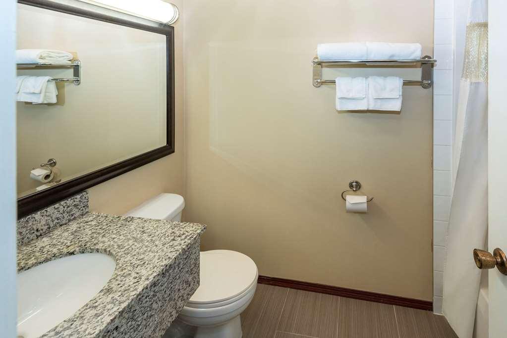 Econo Lodge Inn & Suites Medicine Hat Exteriör bild