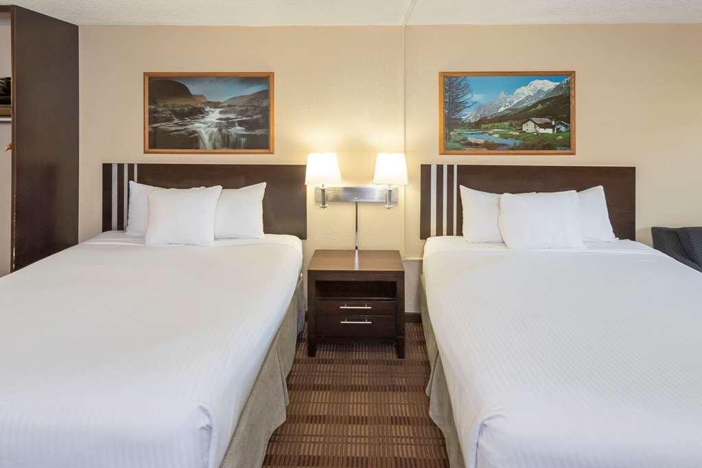 Econo Lodge Inn & Suites Medicine Hat Rum bild