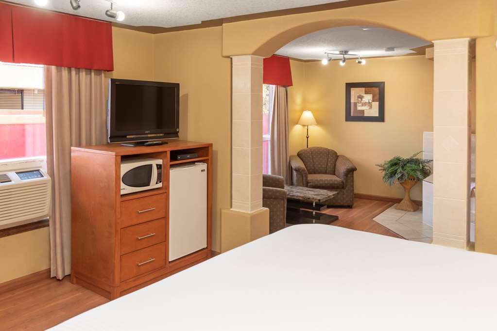 Econo Lodge Inn & Suites Medicine Hat Rum bild